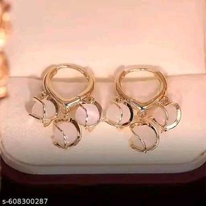 Fashionable Earrings &amp; Studs