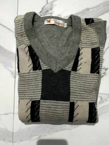 Grey Sweater For Men.