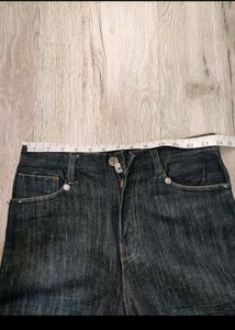 sc1699 Sabrin Jeans size 30