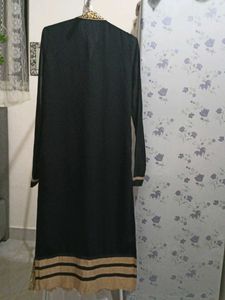 Elegant Embroidered Kurta
