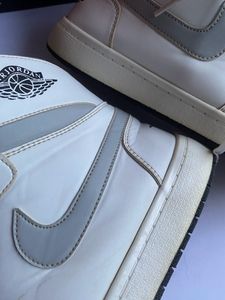 Sneakers AirJordan 1 Neutral Grey