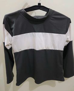 Colour Block Top! 🦈