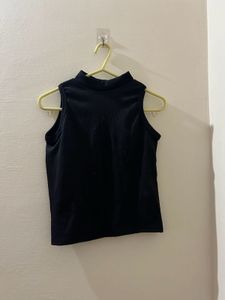 Black top and Green Casual Pants