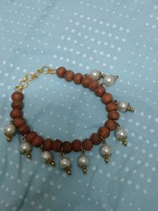 Pearl With Wooden Bracelet