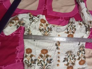 Off White Flower Design Kurti