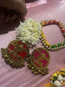 Mehndi/ Haldi hand accessories