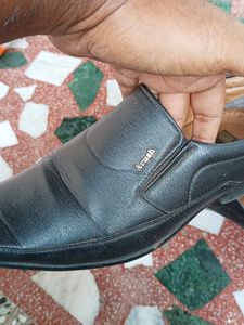 Like new shoe Size showing 7 but 8