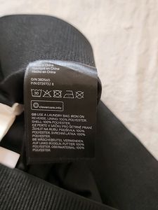 🆕H&amp;M Skirt With Sequins