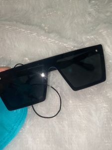 Black Sunglasses Unisex With Cover