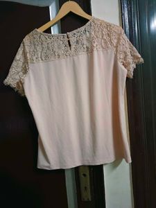 Beautiful Top In L Size No Flaws