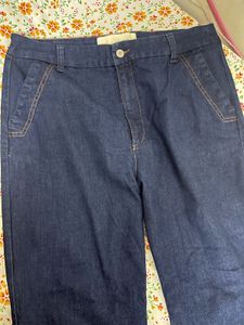 Flared stretchable denim