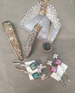 COMBO OF BEAUTIFUL HAIR ACCESSORIES