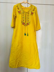 Embroidered Yellow Kurta