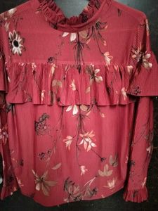 Women Red Top
