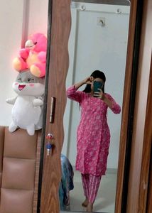 🩷 Pink Printed Kurta Set