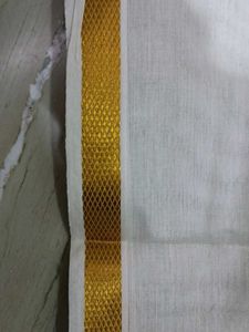 Traditional Kerala Kasavu Dhoti 7&#39;2&#34;X3&#39; White