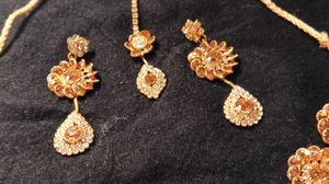 Dhamaka SALE ❗Elegant Gold-Tone Jewelry Set