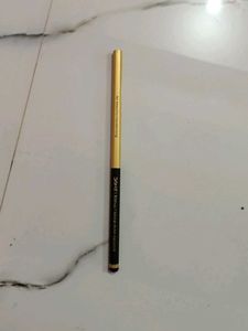 Kajal &amp; Eyeliner