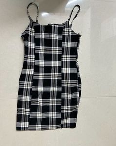 H&amp;M BODYCON DRESS