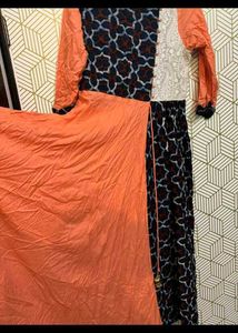 Colorful Sleeveless Kurta Size L Each 250rs