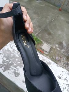 Velvet Pointed Toe New Heels