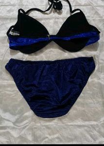 Bikini Set 💙💙