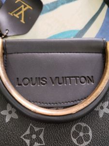 Copied LV brand Sling Bag In A Good Condition