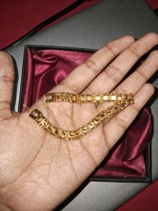 Golden Broad Chain Bracelet