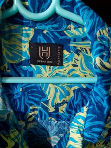 Urban Hug Shirt Men