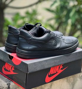 Nike Black Airforce