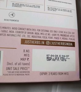 Just Herbs Makeup Kit😍