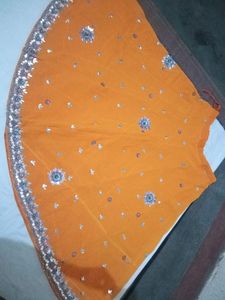 Beautiful Lahenga Choli Pices And Dupatta