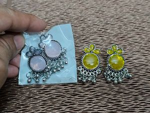 Earings with studs