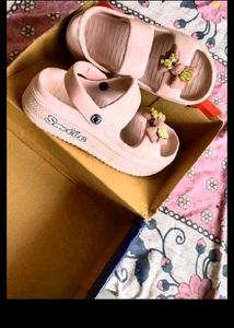new trendy pink slipper