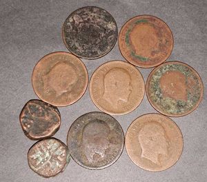 Heavily used British India/Mughal coins