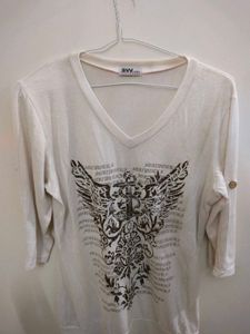 Stylish White Graphic Tee