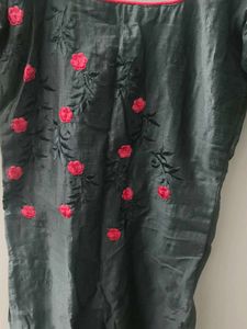 Elegant Grey Embroidered Kurta