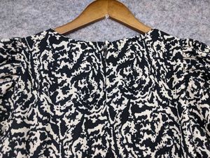 H&amp;M  Long Sleeve Dress