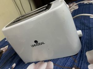 Universal Perfect Bread Toaster Unused Brand New
