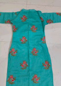 Beautiful Stright Kurti