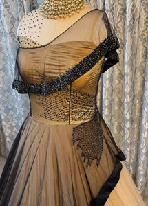 Elegant Ethnic Gown (margin Inside Till 38bust)
