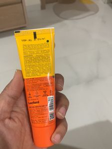 Me glow Sunscreen SPF 50