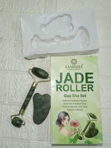 Jade roller and gua sha set💚