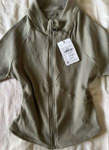 WESTSIDE STUDIOFIT  OLIVE JACKET 🎀
