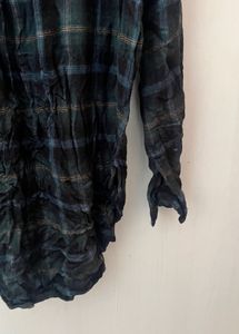 black shirt