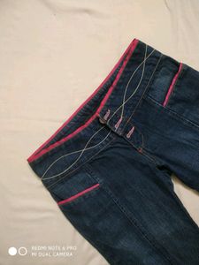 Brand New 3/4th Jeans 28 Waist