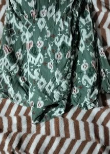 ovile color . pepulam top . office wear and colleg