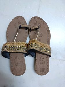 Kolhapuri Design Chappal