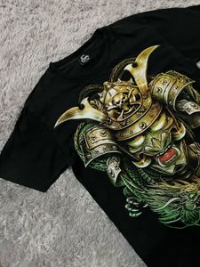 Graphic tshirt