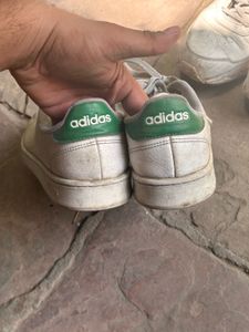 Used Adidas Advantage Sneakers